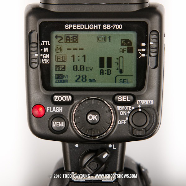 Comparison Review of the Nikon SB700 Speedlight