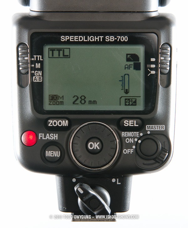 Comparison Review of the Nikon SB700 Speedlight