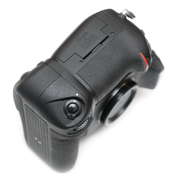 aaputure-BP-D12-Grip-Nikon-D800-6931