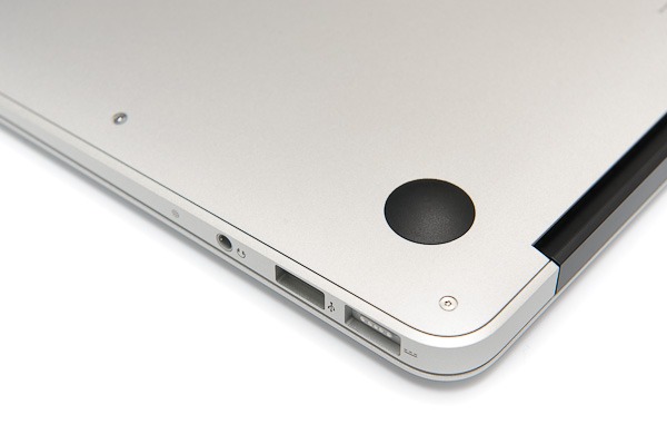 apple-macbook-air-11-inch-0813